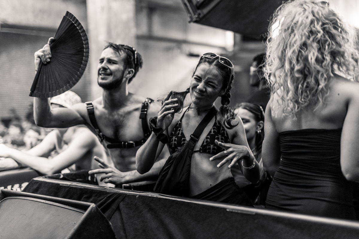 Loading... just a sec